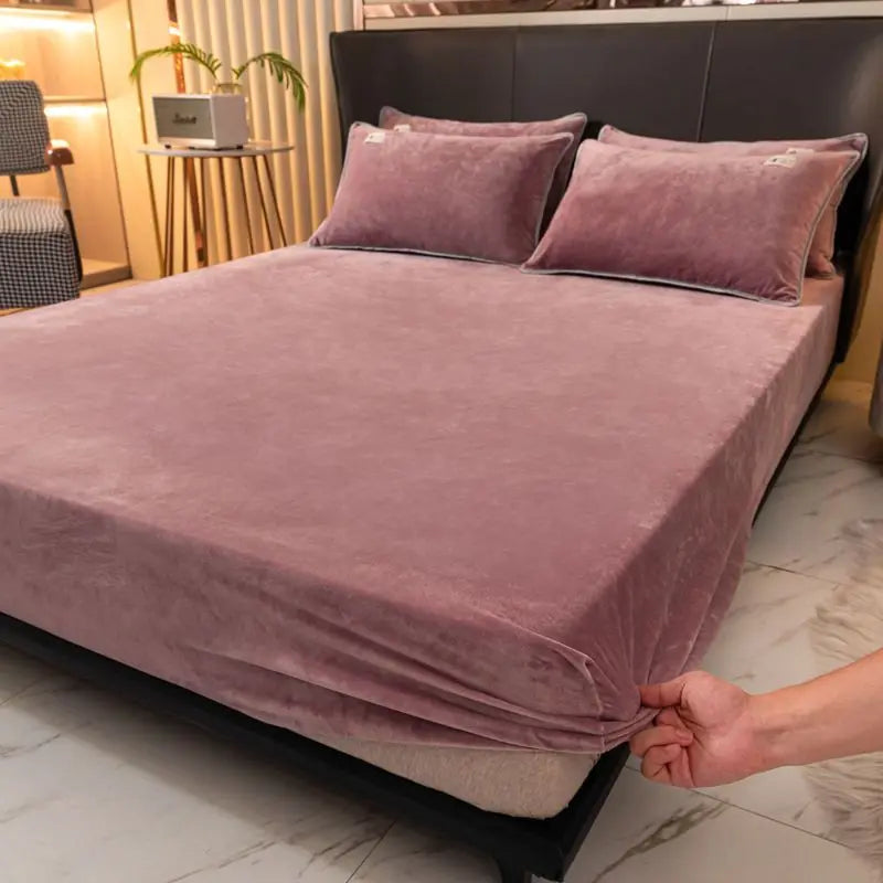 Sábana Bajera Terciopelo Ajustable 1 a 2 Plazas 90-180 cm